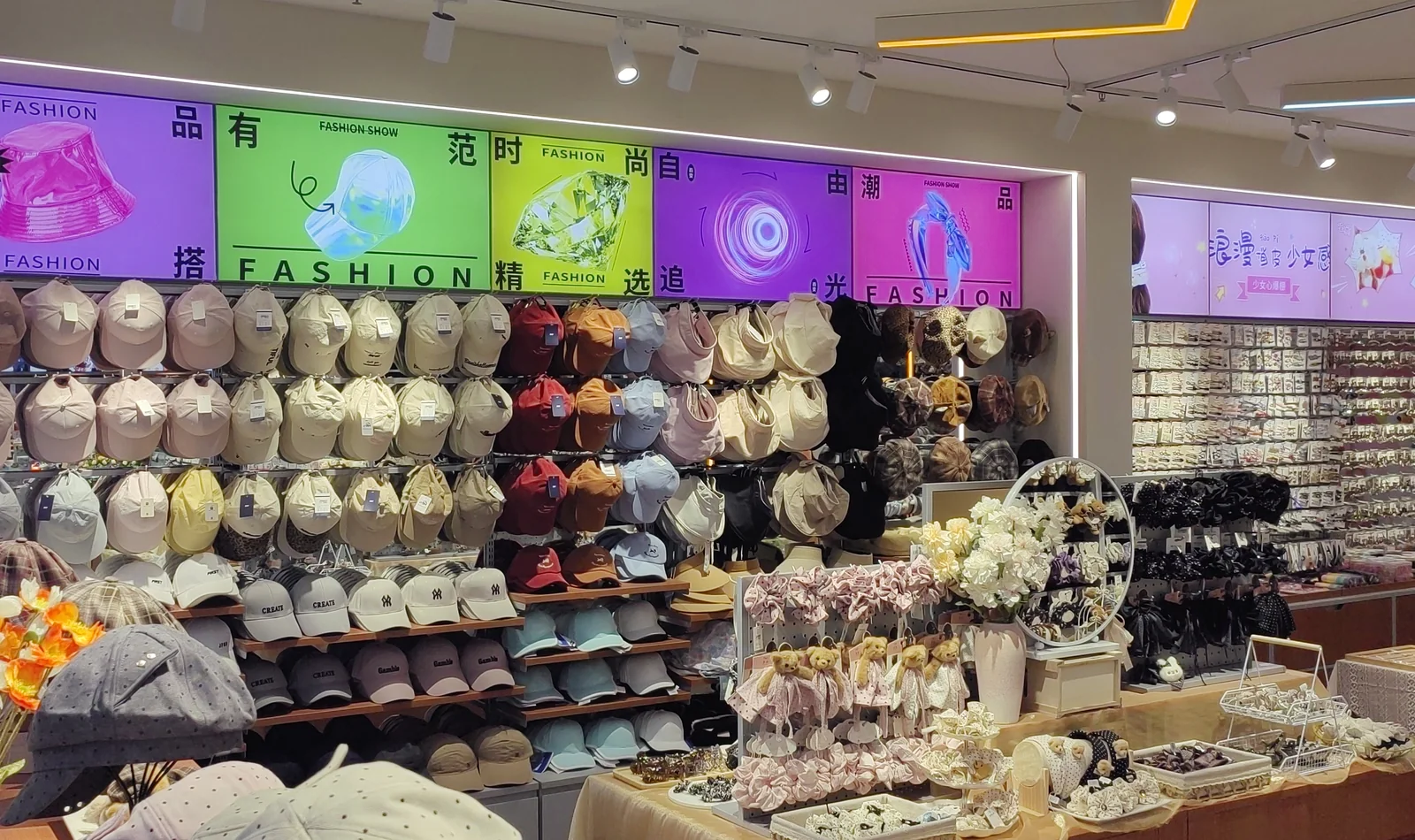 Completed retail store interior at Chaowushi in Dongguan, China